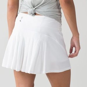 Lululemon White tennis skirt